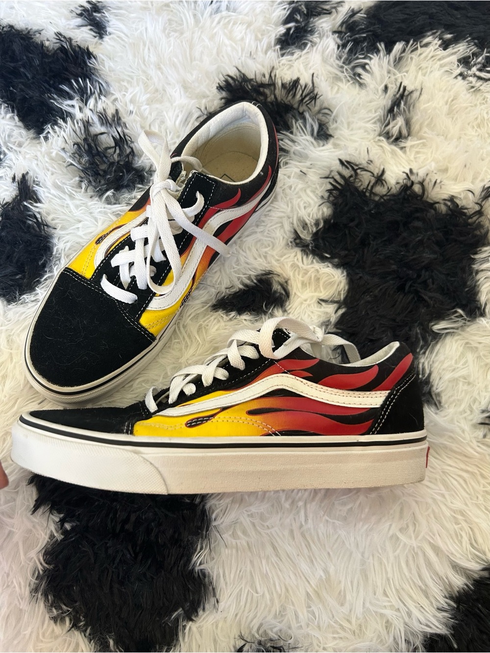 Vans - Picture 2 of 2